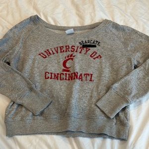 >>>LAST CALL<<<            JUNIORS cincy bearcats sweater
